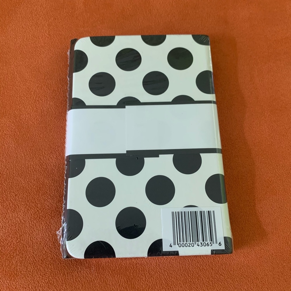 NOTEBOOK + PEN: Sephora Beauty Insider Pocket Size - Picture 4 of 11